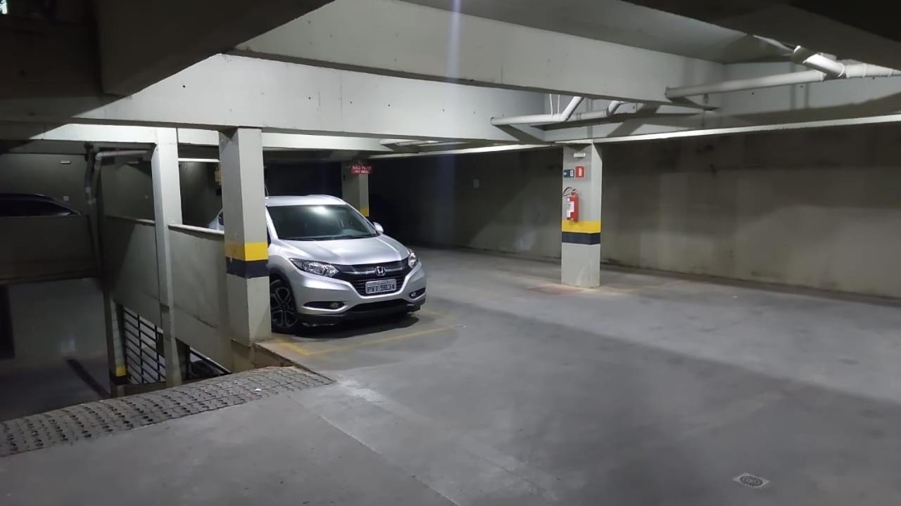 Apto 201 Com Varanda, Self Check-In, Ar, Tv E 14Km Aeroporto Lagoa Santa  Luaran gambar
